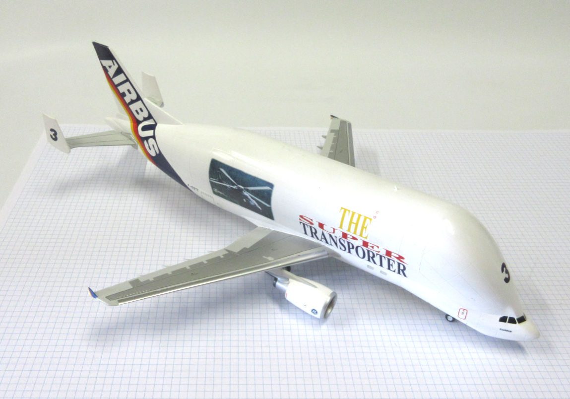X Airbus A300 600ST Revell 144 The Little Aviation Museum