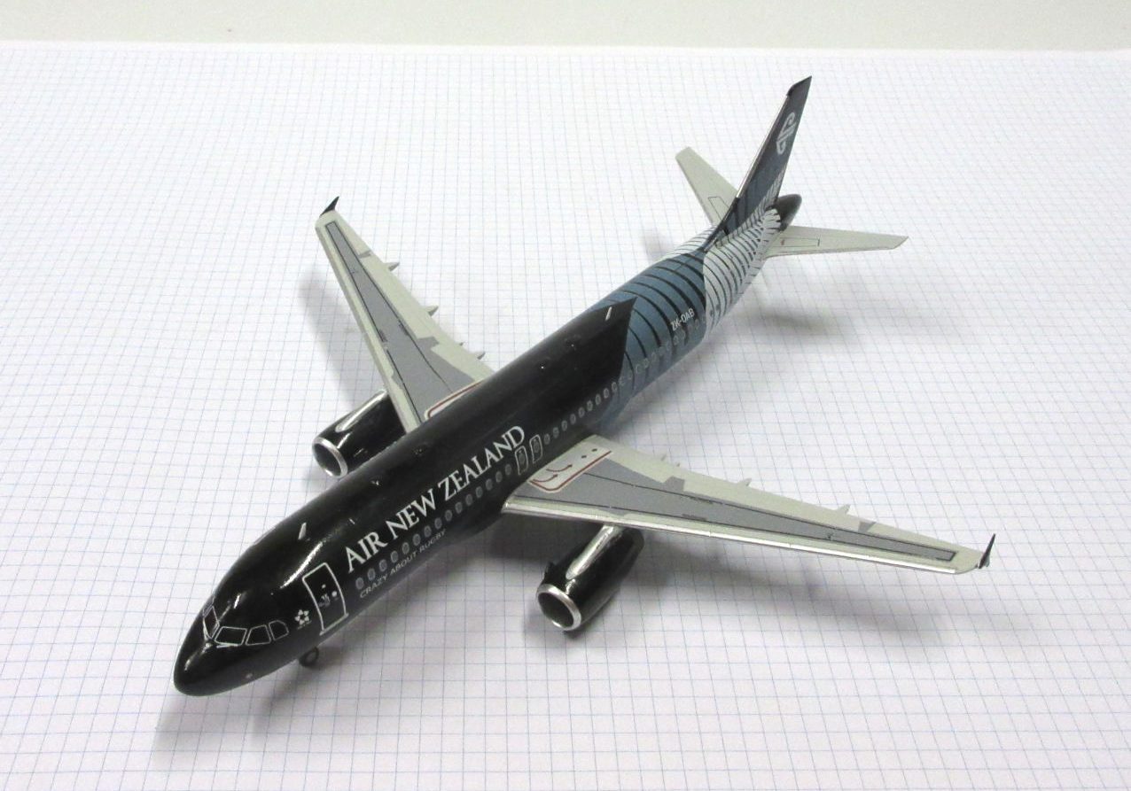X Airbus A320 (Air New Zealand ZK OAB Rugby 2013) Revell 144 The Little Aviation Museum