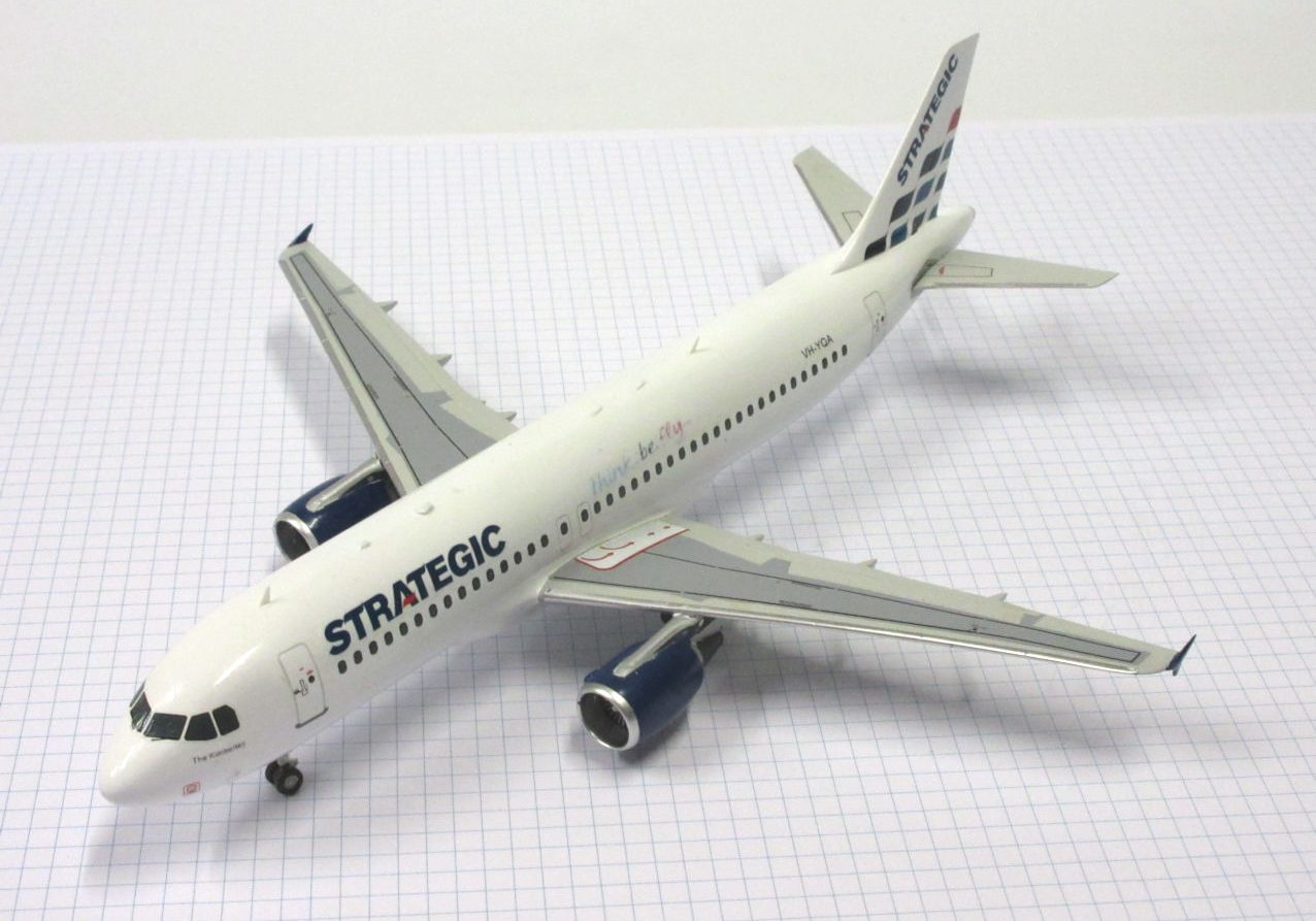 X Airbus A320 (Strategic VH YQA 2020) Revell 144 The Little Aviation Museum
