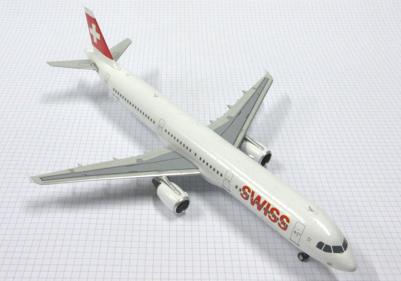 X Airbus A321 (Swiss 2018) Revell 144 The Little Aviation Museum