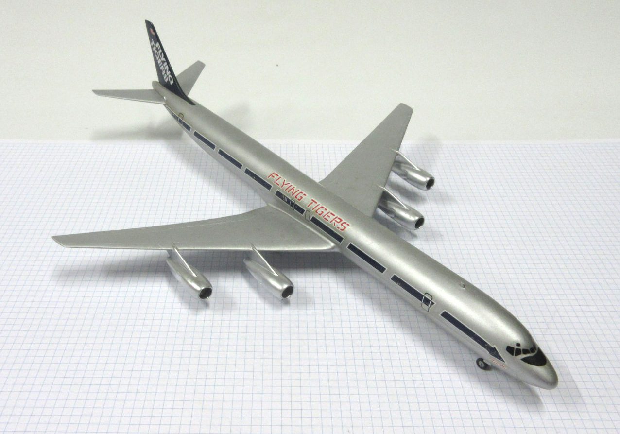 X Douglas DC 8 63F (Flying Tiger Lines) Revell 144 The Little Aviation Museum